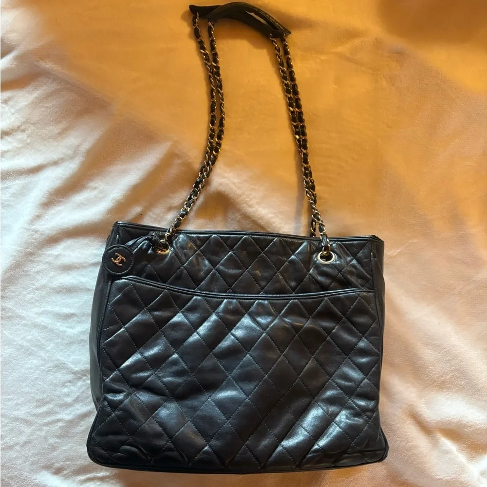 RARE Vintage 1980's Black Lamb Leather Chanel Shoulder Bag With Chain Handle
